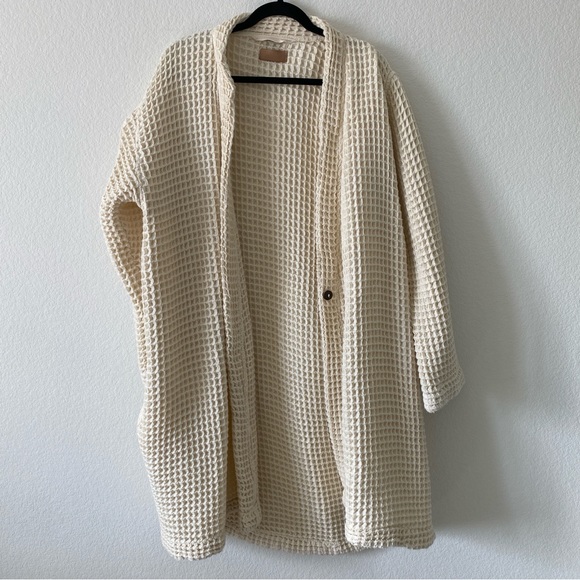 HAPPY PLACE BRAND WAFFLE ROBE - Picture 4 of 7